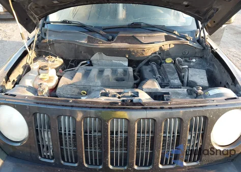 2010 Jeep Patriot Sport from USA, damaged, VIN 1J4NT2GB4AD553948